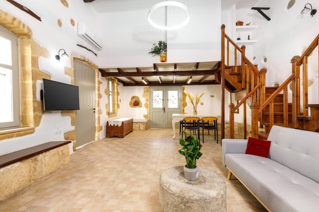 Mansion Fabrica Villa Kalerjaná Kültér fotó